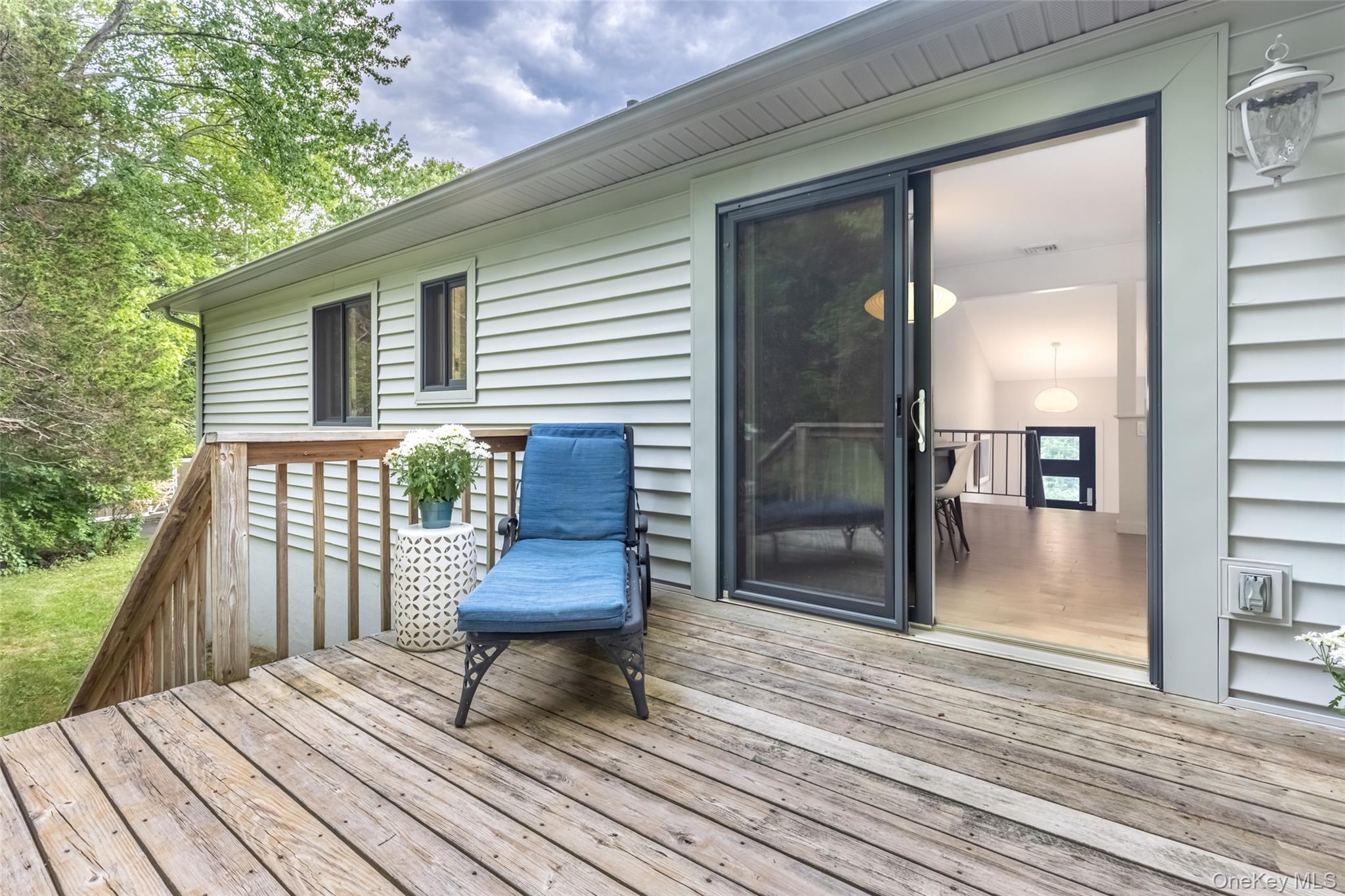 6 Hickory Hill Road
