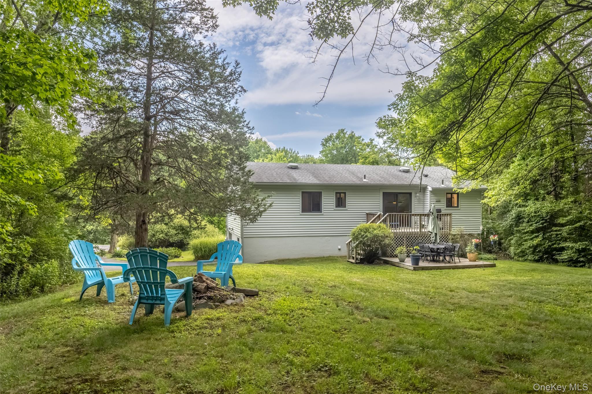 6 Hickory Hill Road
