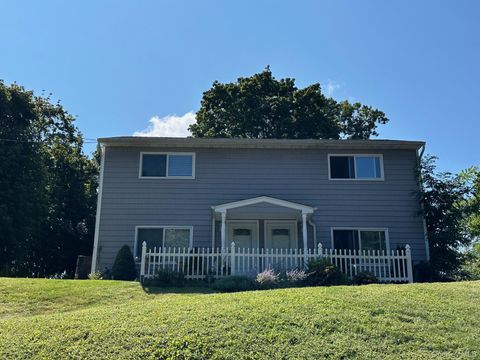 Photo of 40A Melrose Avenue, East Northport, NY 11731 (MLS # 1029381)