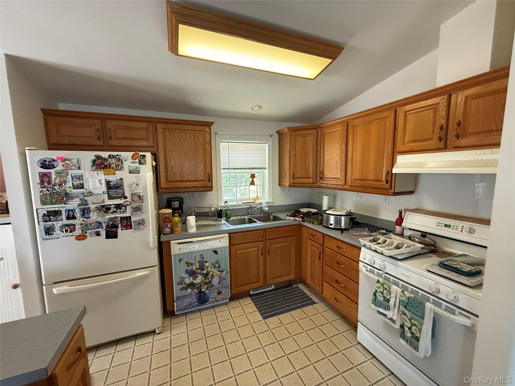 102 Brittany Terrace 102