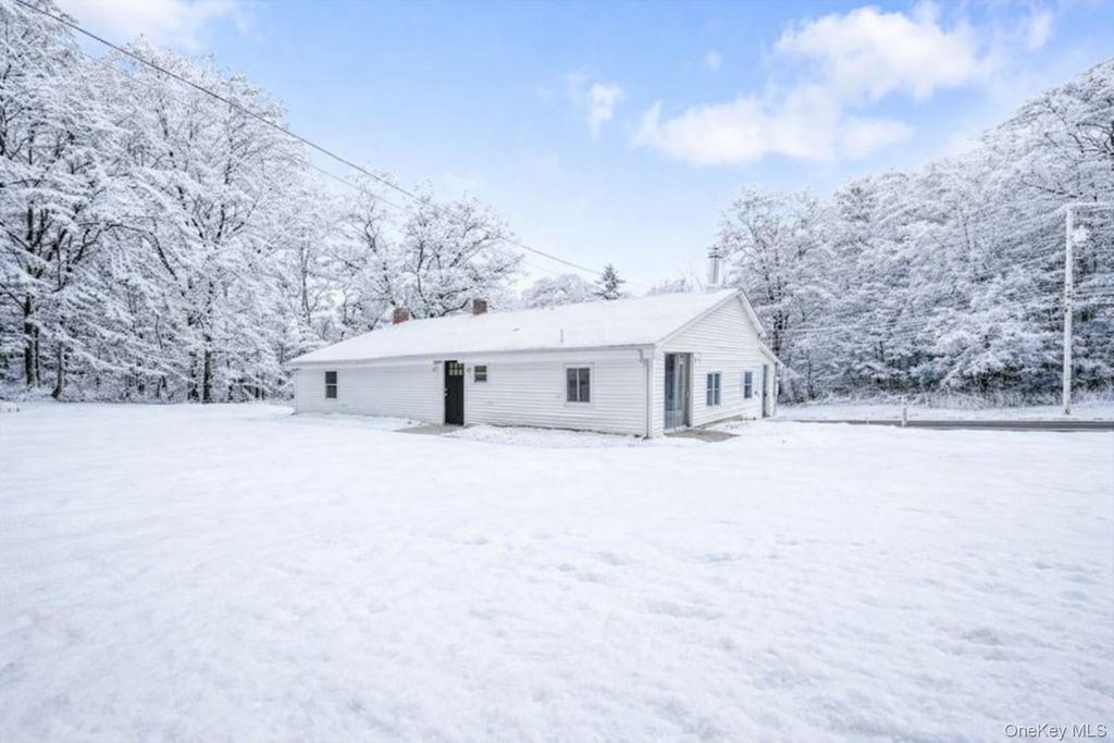 Photo of 78 Warwick Turnpike, Warwick, NY 10990 (MLS # 961212)