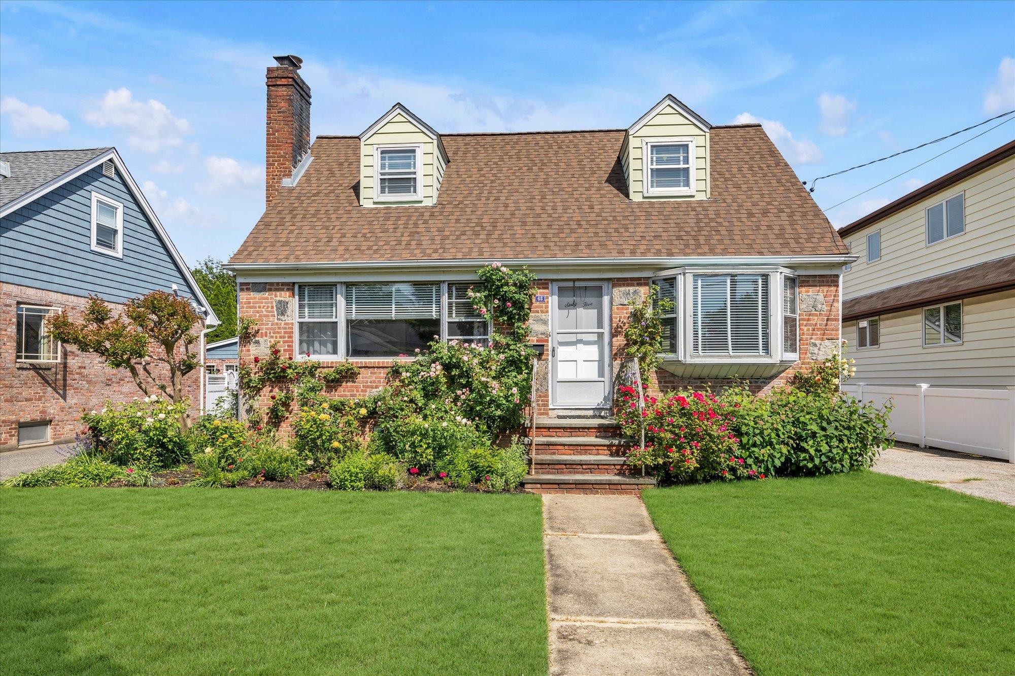65 Harbor Hills Drive, Port Washington, New York image 1