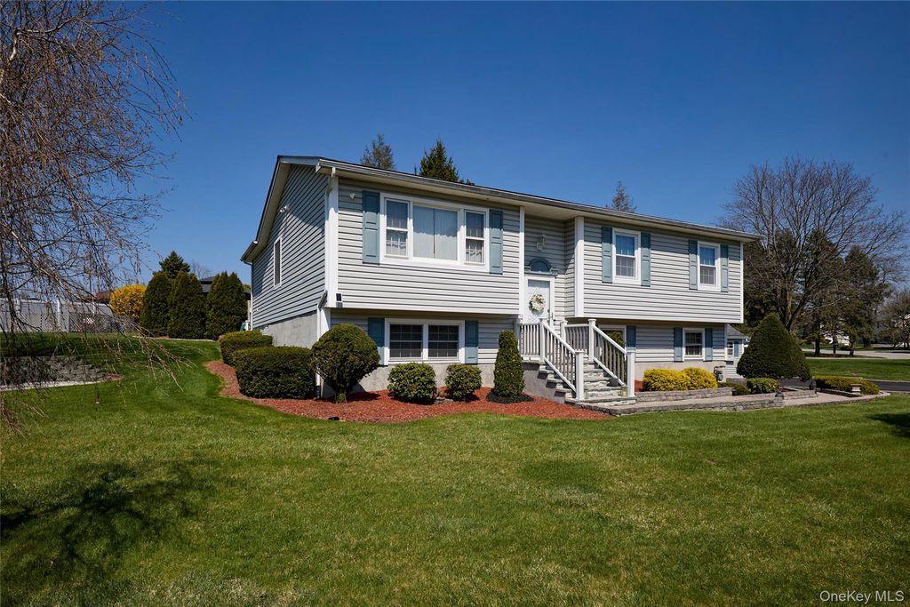 Photo of 1 Nancy Aleen Drive, Wappingers Falls, NY 12590 (MLS # 983396)