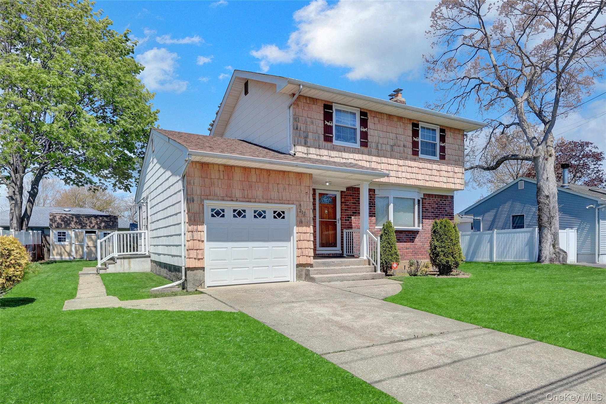 211 Lynbrook Street