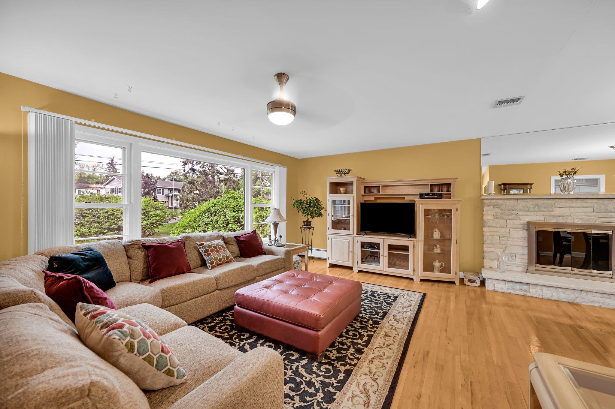 24 Westview Avenue, Congers, New York image 9