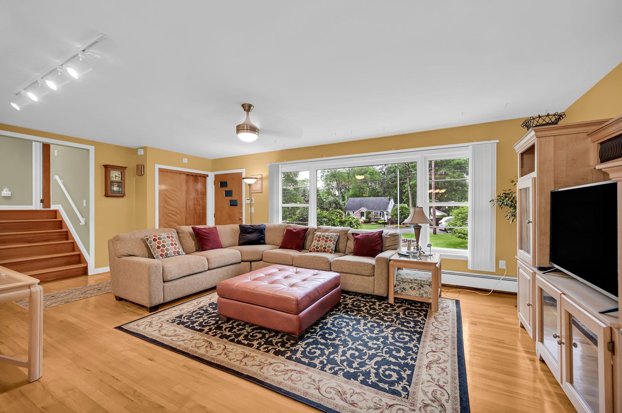 24 Westview Avenue, Congers, New York image 12