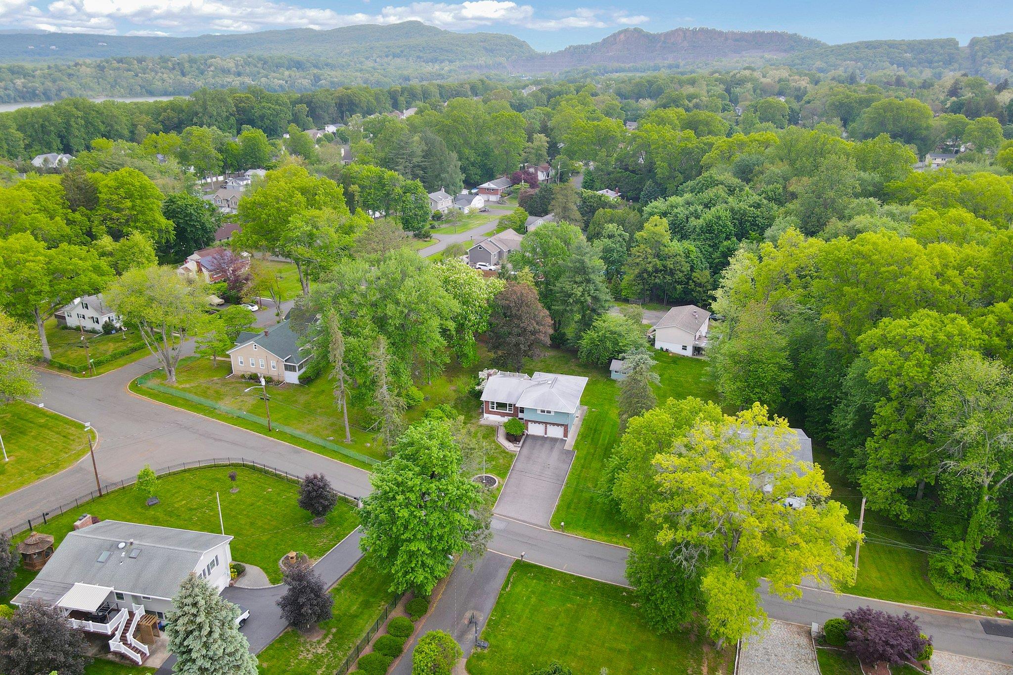 24 Westview Avenue, Congers, New York image 33
