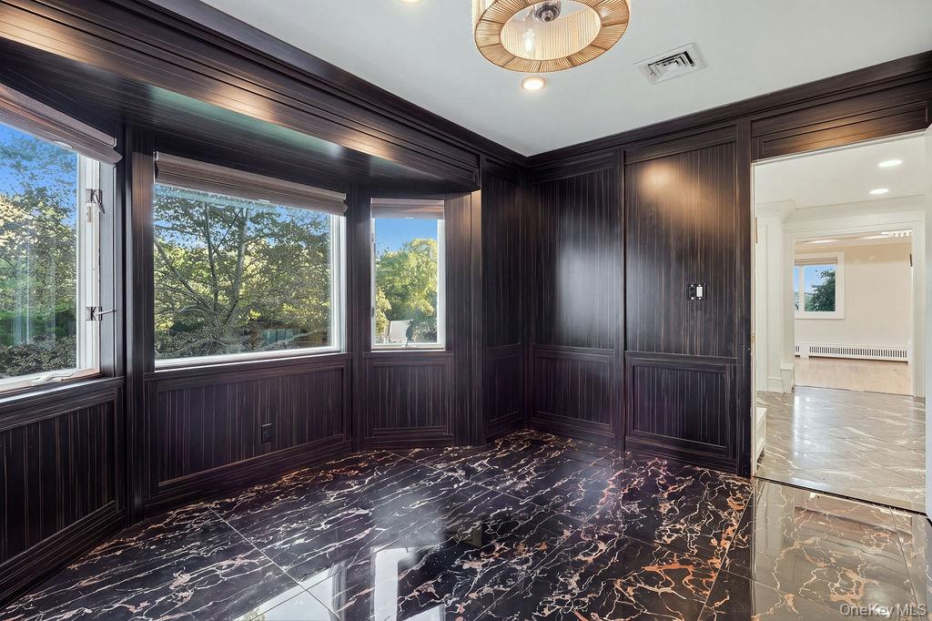 20 Algonquin Circle