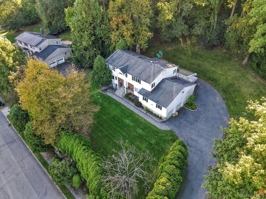 20 Algonquin Circle
