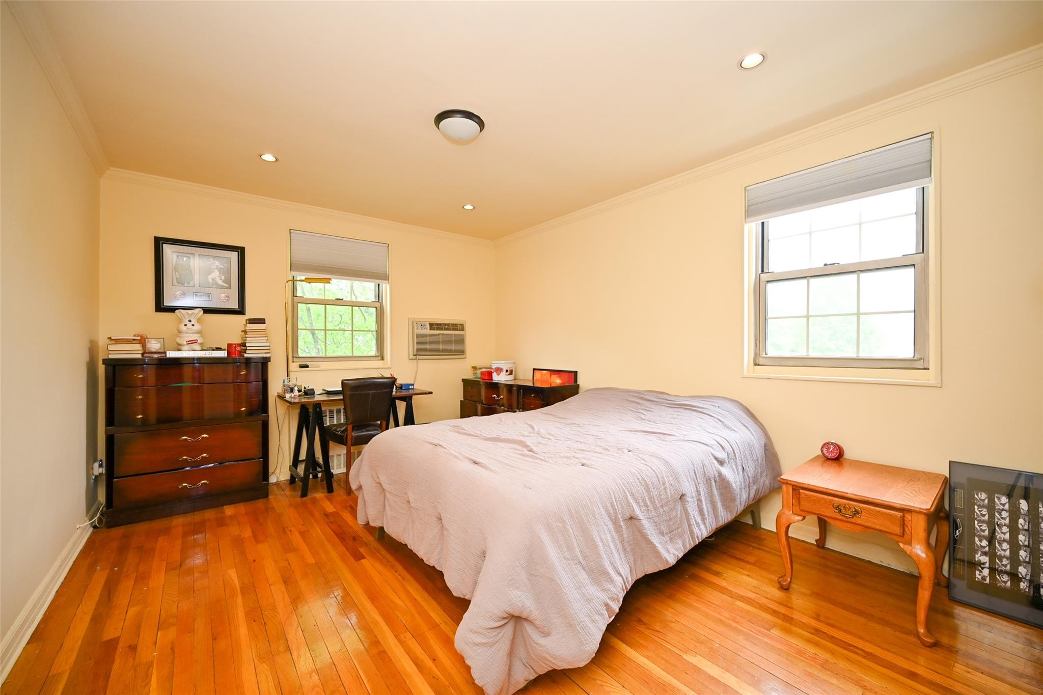 69-27 210 Street #2, Oakland Gardens, New York image 8