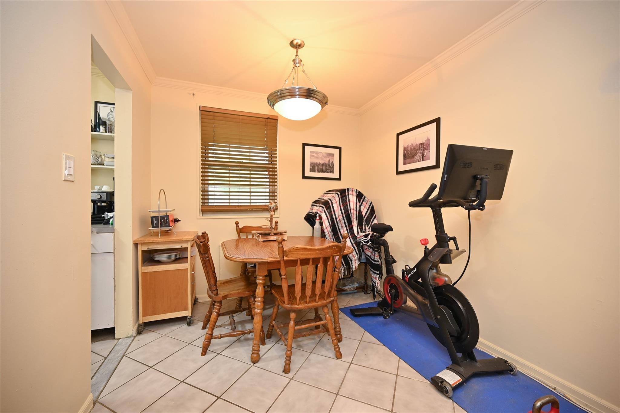 69-27 210 Street #2, Oakland Gardens, New York image 4