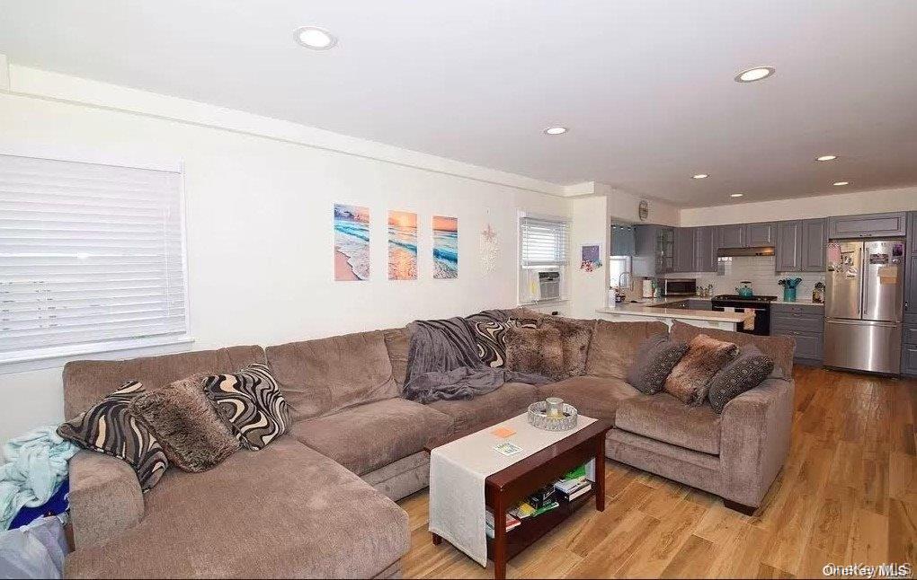 113 Harding Avenue Lower