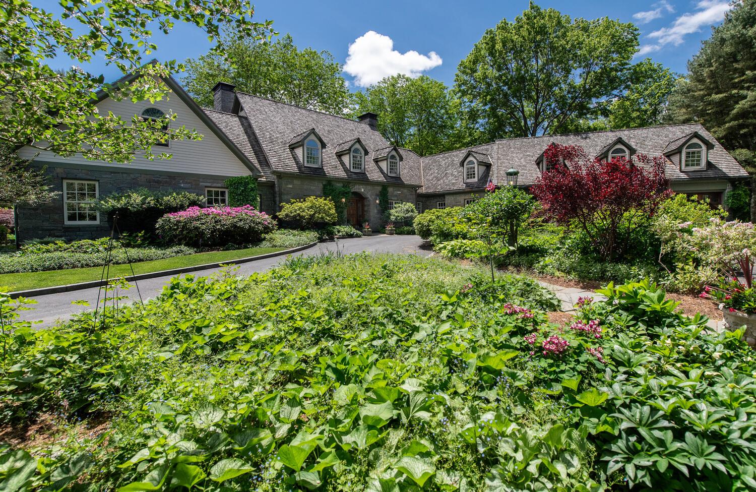 189 Freedom Road, Pleasant Valley, New York image 4