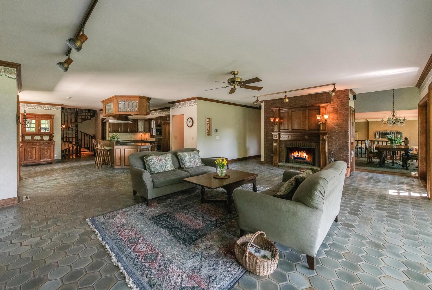 189 Freedom Road, Pleasant Valley, New York image 9