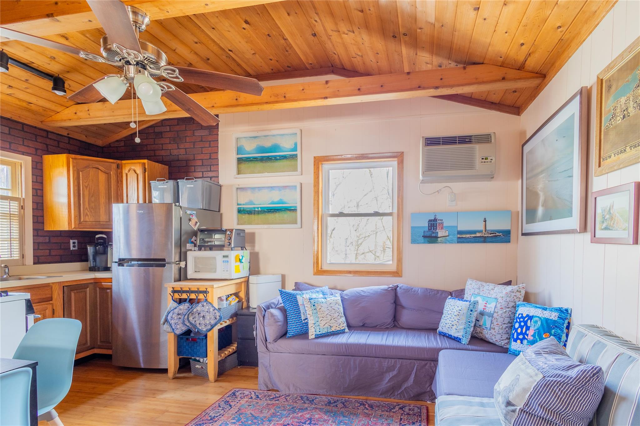 11 S Surfway, Baiting Hollow, New York image 5