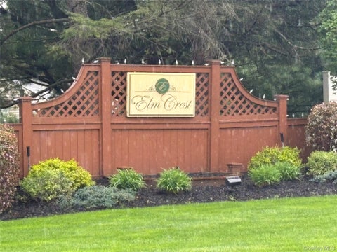 Condo For Sale - 131 Elmcrest Drive<br/> Dutchess County, Fishkill, NY 12524