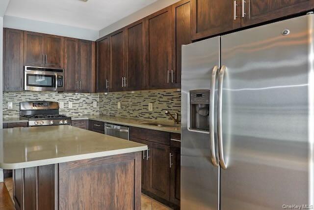 90 Bay Street Landing 3J