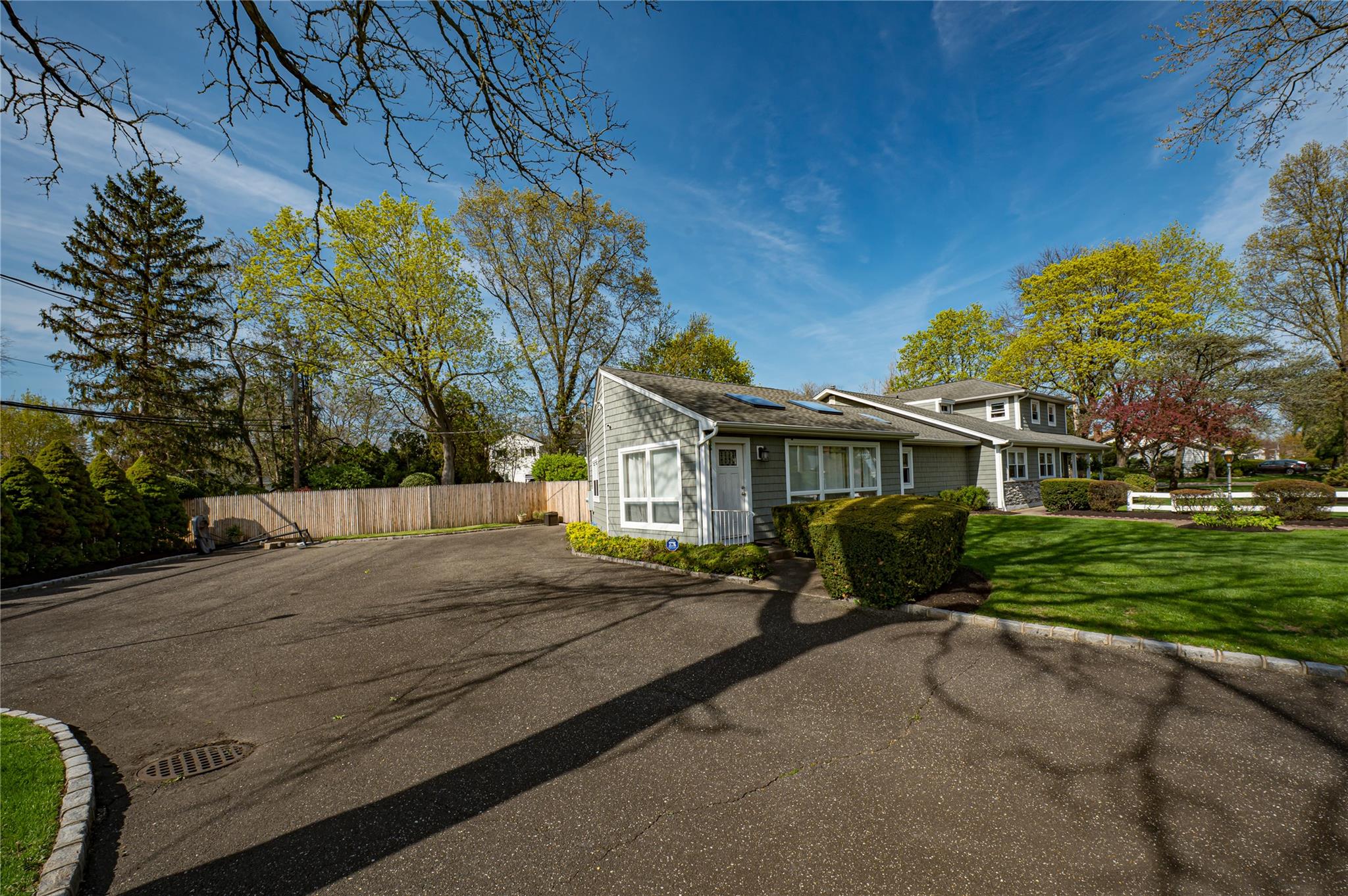 31 Burr Road, East Northport, New York image 35