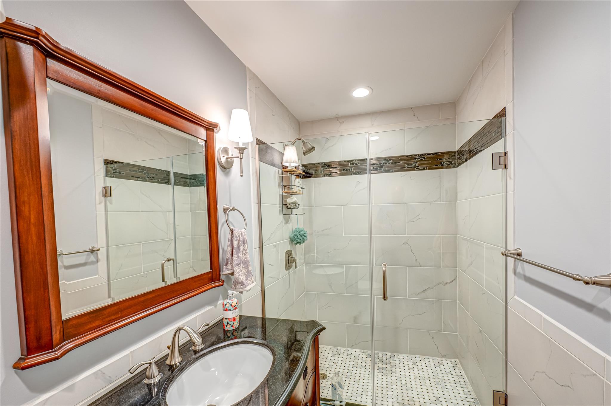 31 Burr Road, East Northport, New York image 27