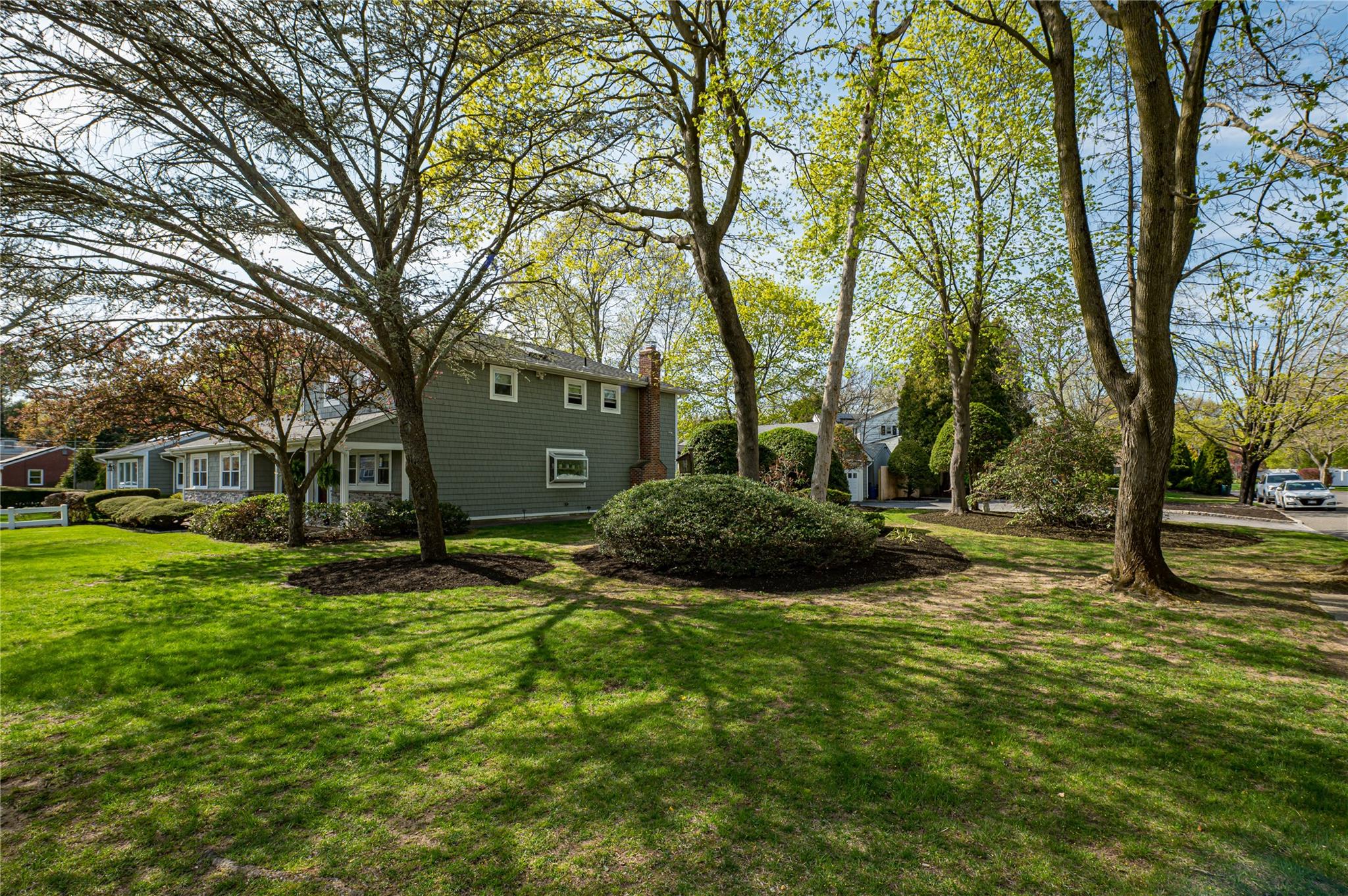 31 Burr Road, East Northport, New York image 32