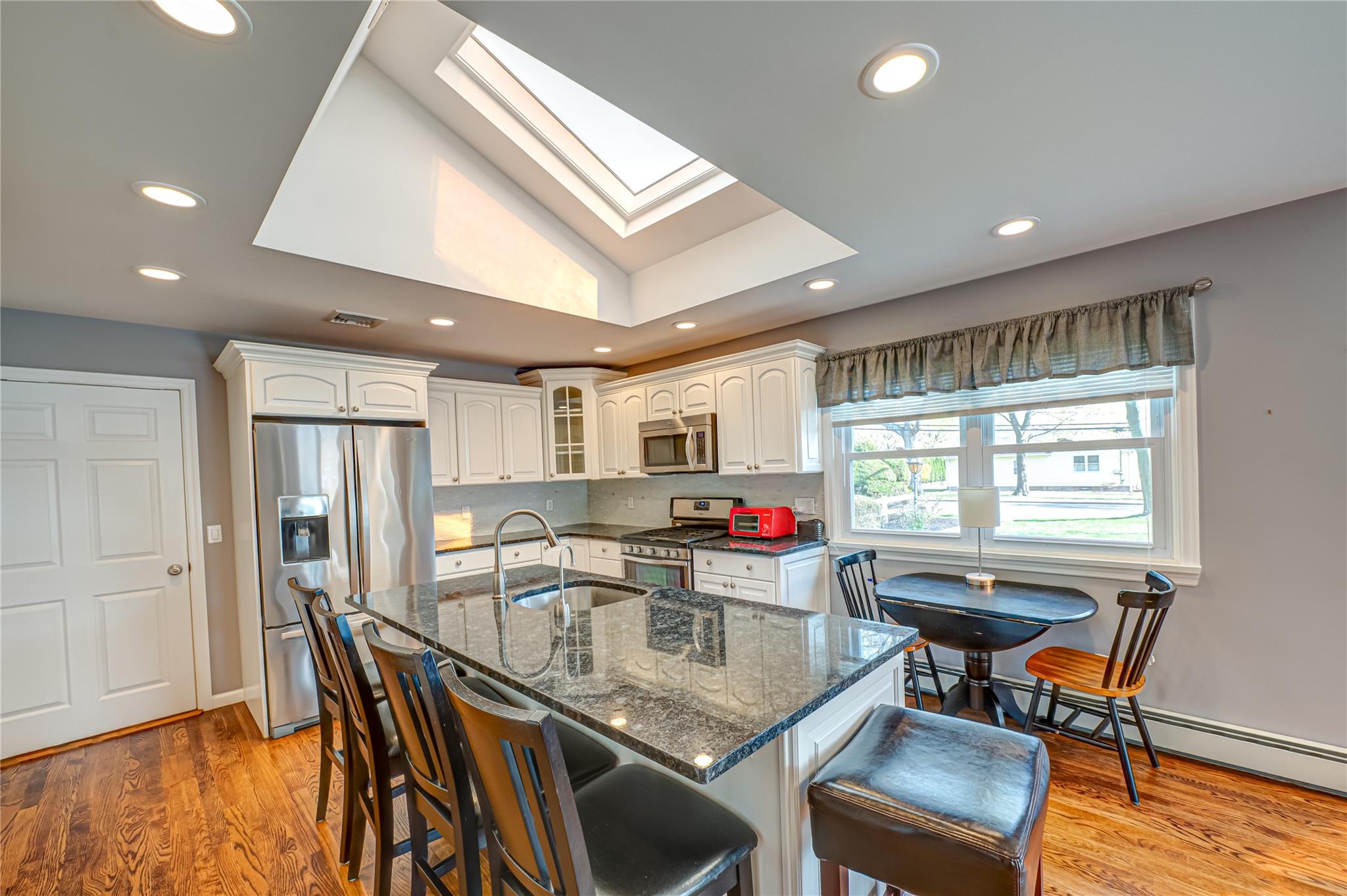 31 Burr Road, East Northport, New York image 11