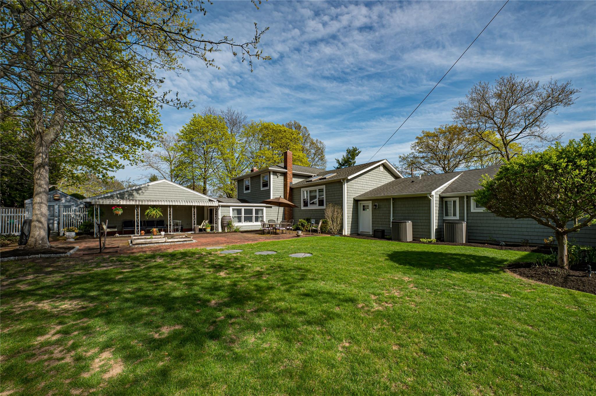 31 Burr Road, East Northport, New York image 40