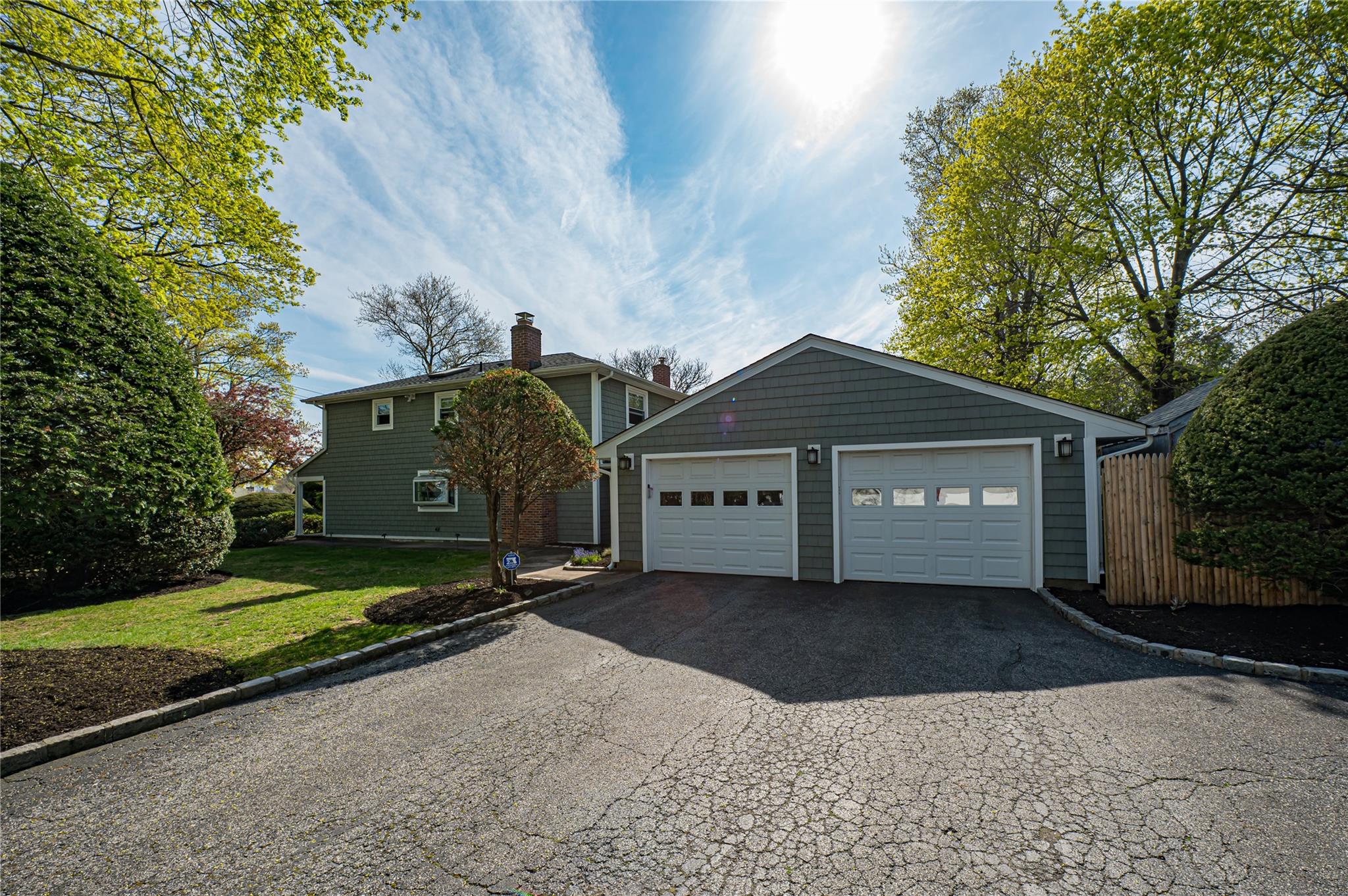 31 Burr Road, East Northport, New York image 5