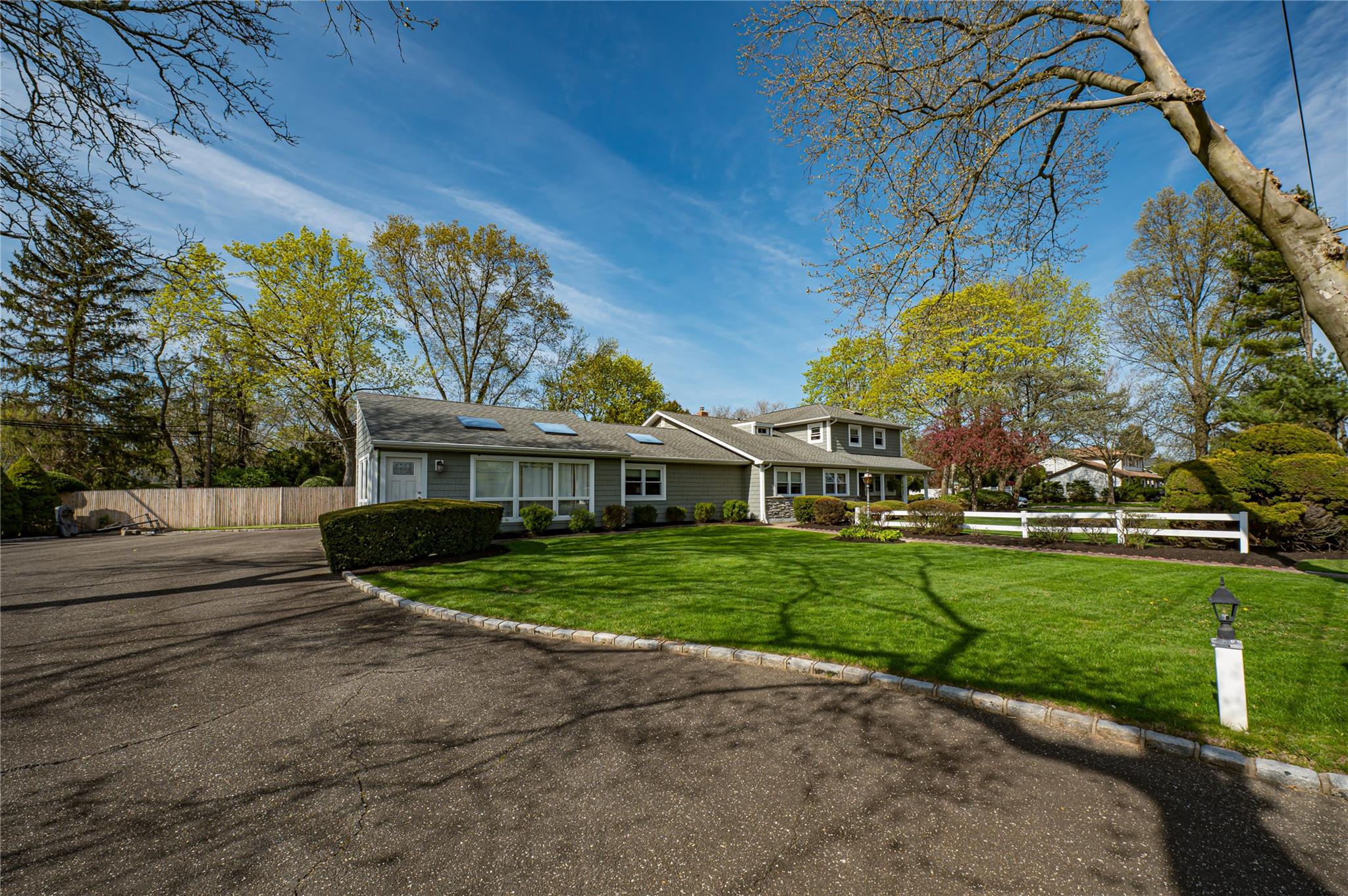 31 Burr Road, East Northport, New York image 7