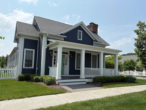 11 Schuyler Dr Red Hook NY 12571