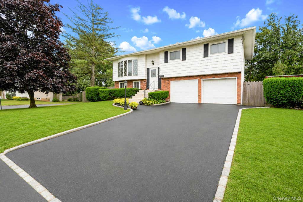 Photo of 192 Hancock Street, Brentwood, NY 11717 (MLS # 1023626)