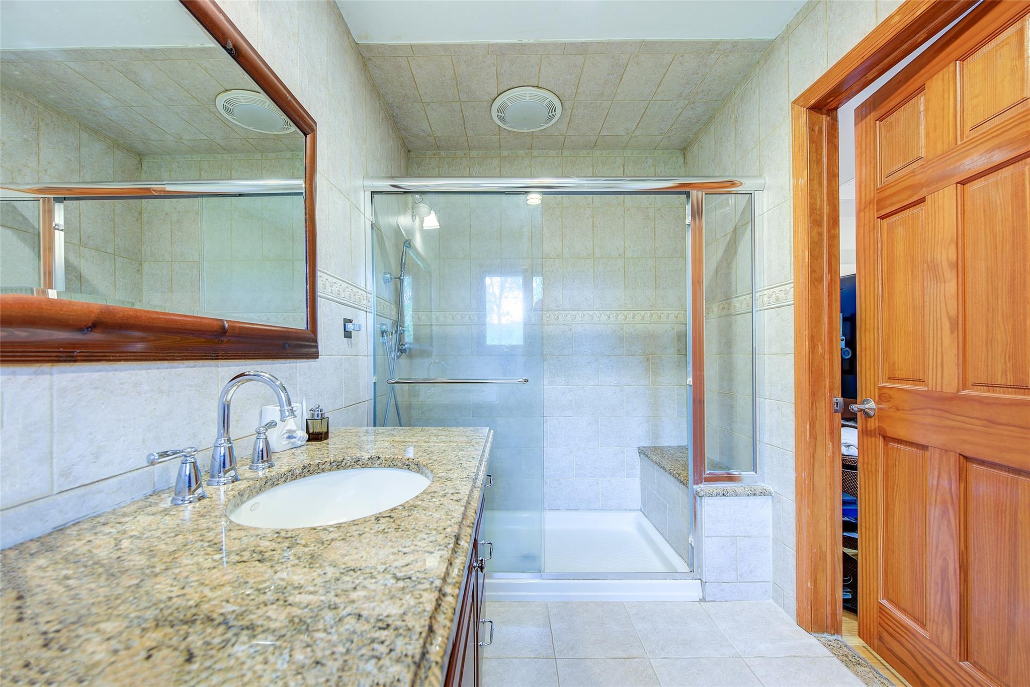 23 Sandra Drive, Dix Hills, New York image 20
