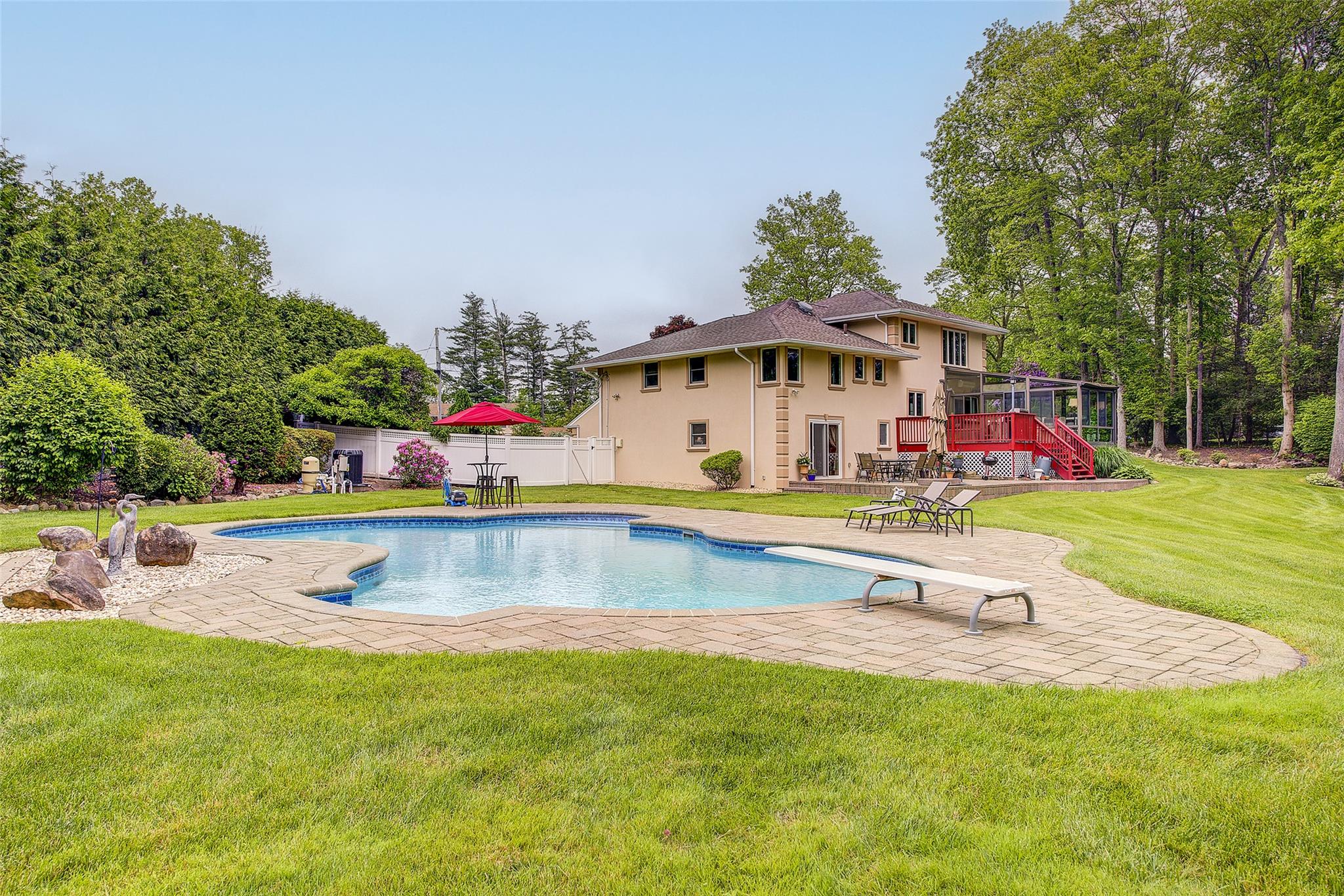 23 Sandra Drive, Dix Hills, New York image 31
