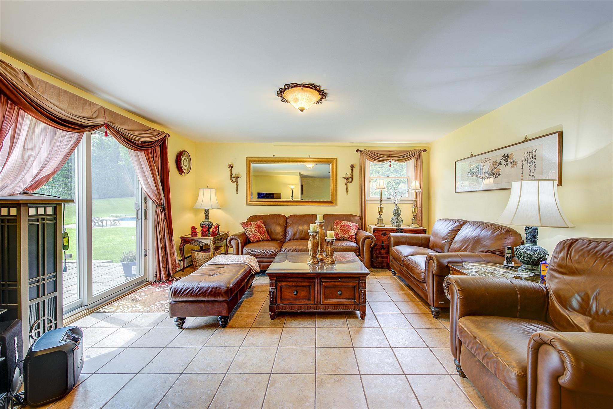 23 Sandra Drive, Dix Hills, New York image 14