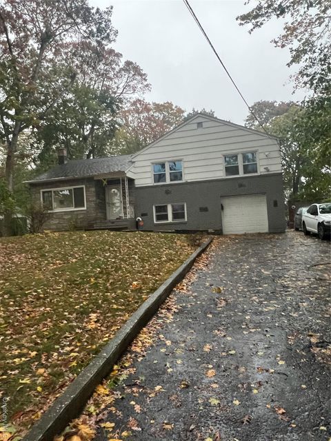 Photo of 1043 Wilson Boulevard, Central Islip, NY 11722 (MLS # 931561)