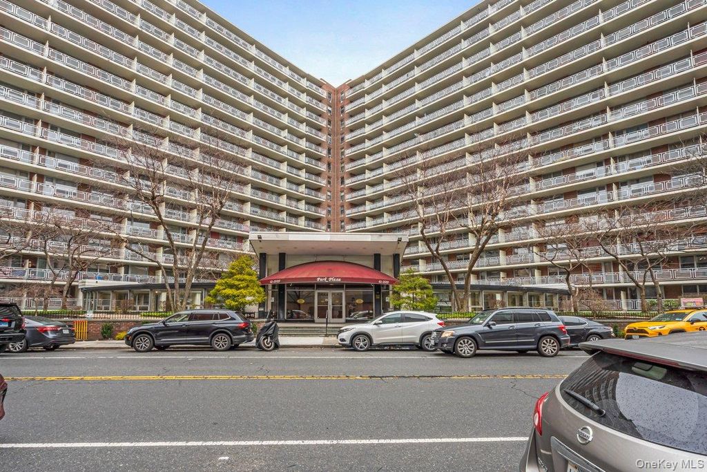 Photo of 61-15 97 Street #12H, Rego Park, NY 11374 (MLS # 1003405)