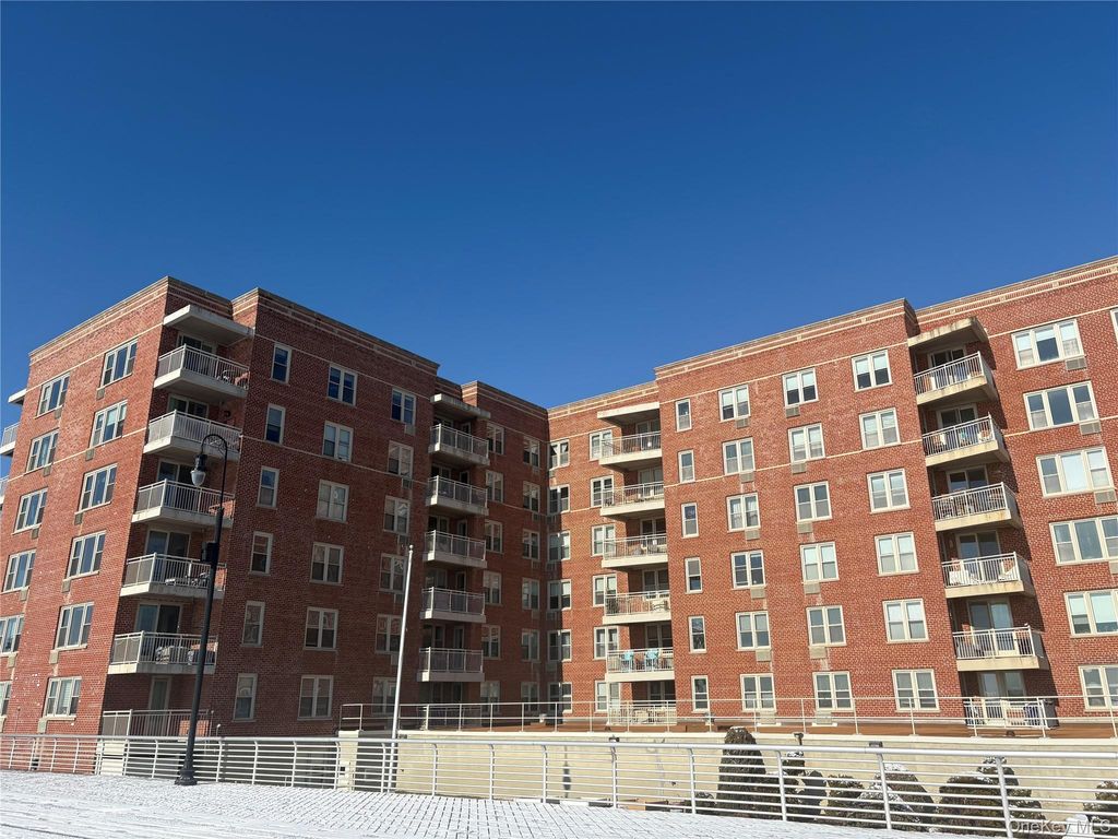Photo of 560 W Broadway #6B, Long Beach, NY 11561 (MLS # 953745)