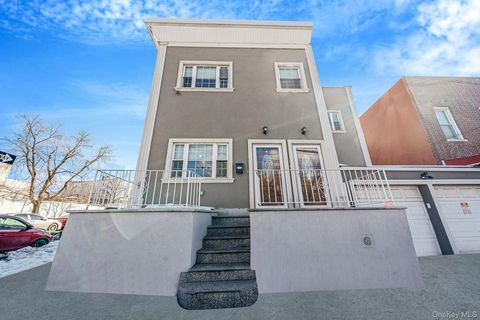 Photo of 127-18 89th Avenue, Richmond Hill, NY 11418 (MLS # 961836)