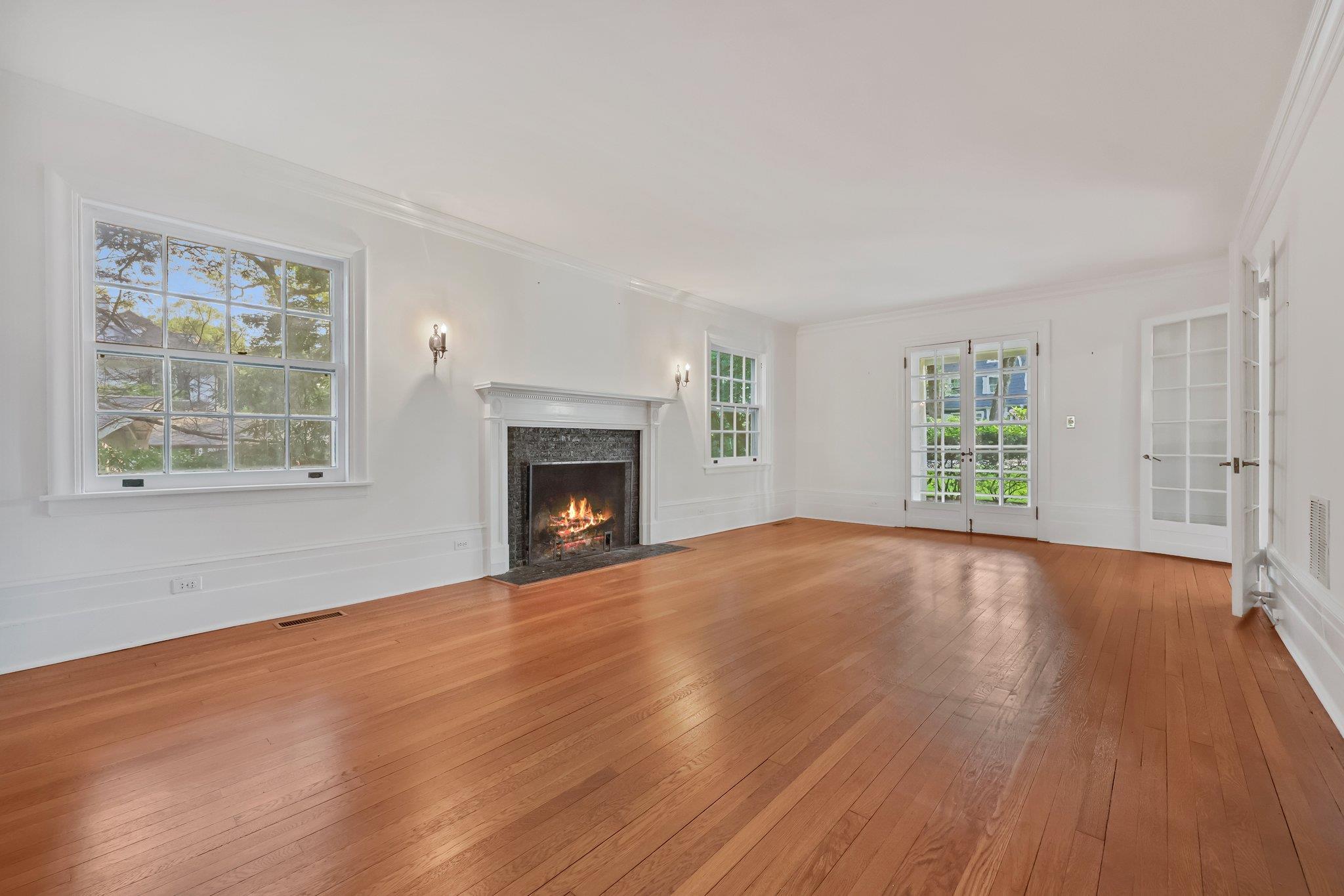 90 Greenacres Avenue