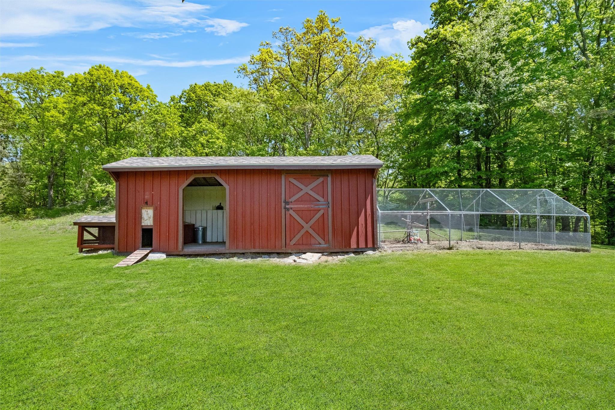 74 Hampton Road, Marlboro, New York image 44