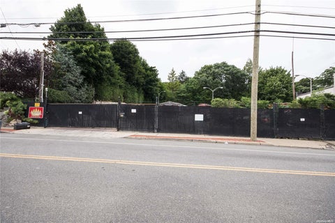 Vacant Land For Sale - 217 Broadway<br/> Huntington Station, NY 11746