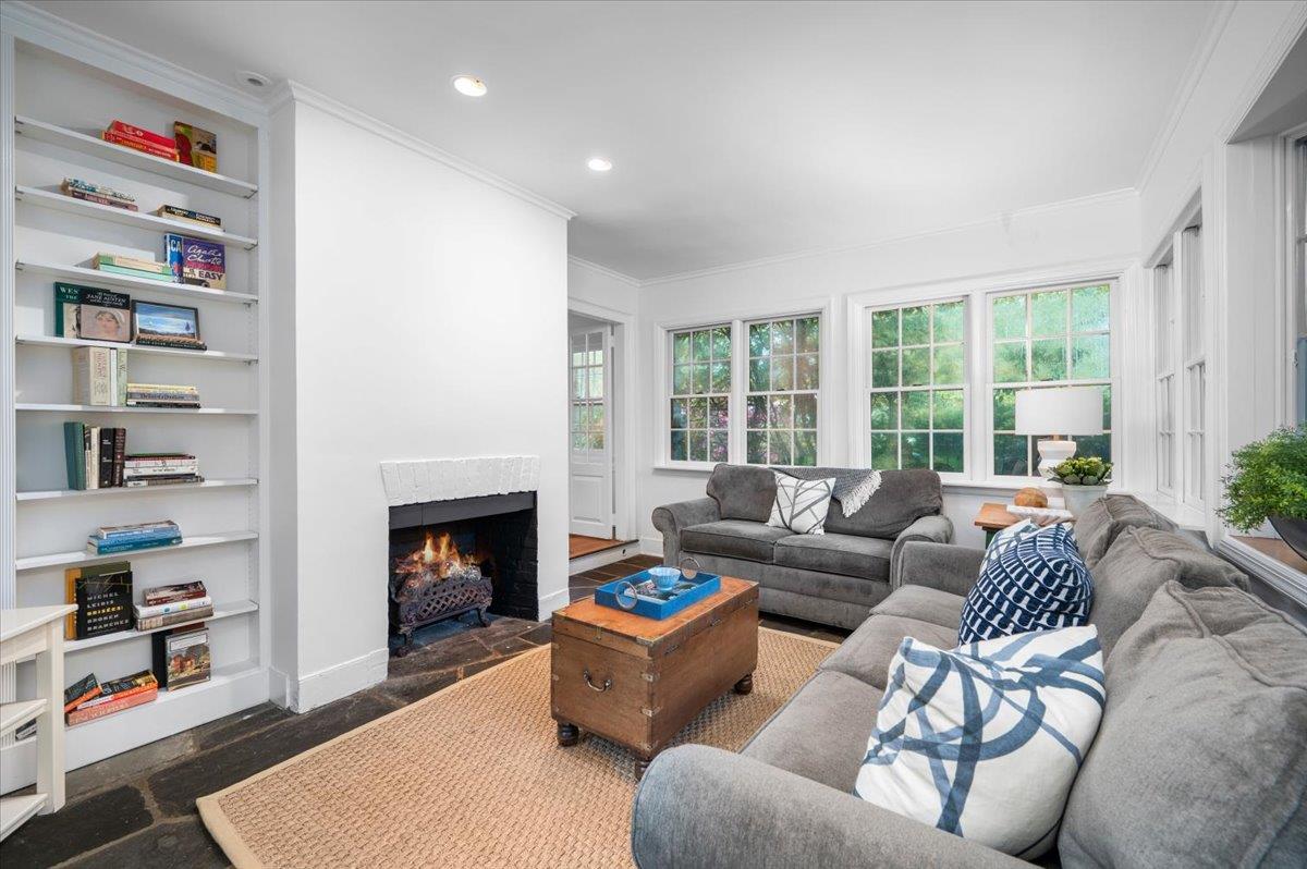 135 Corona Avenue, Pelham, New York image 9