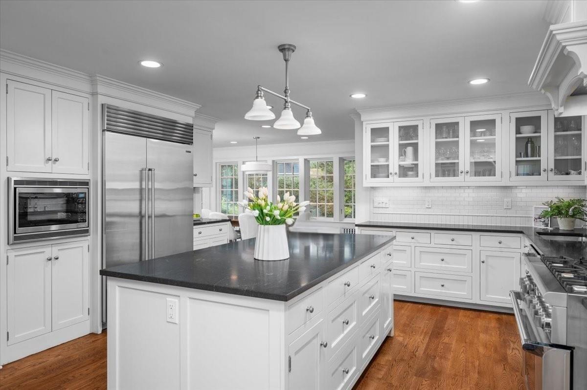 135 Corona Avenue, Pelham, New York image 15