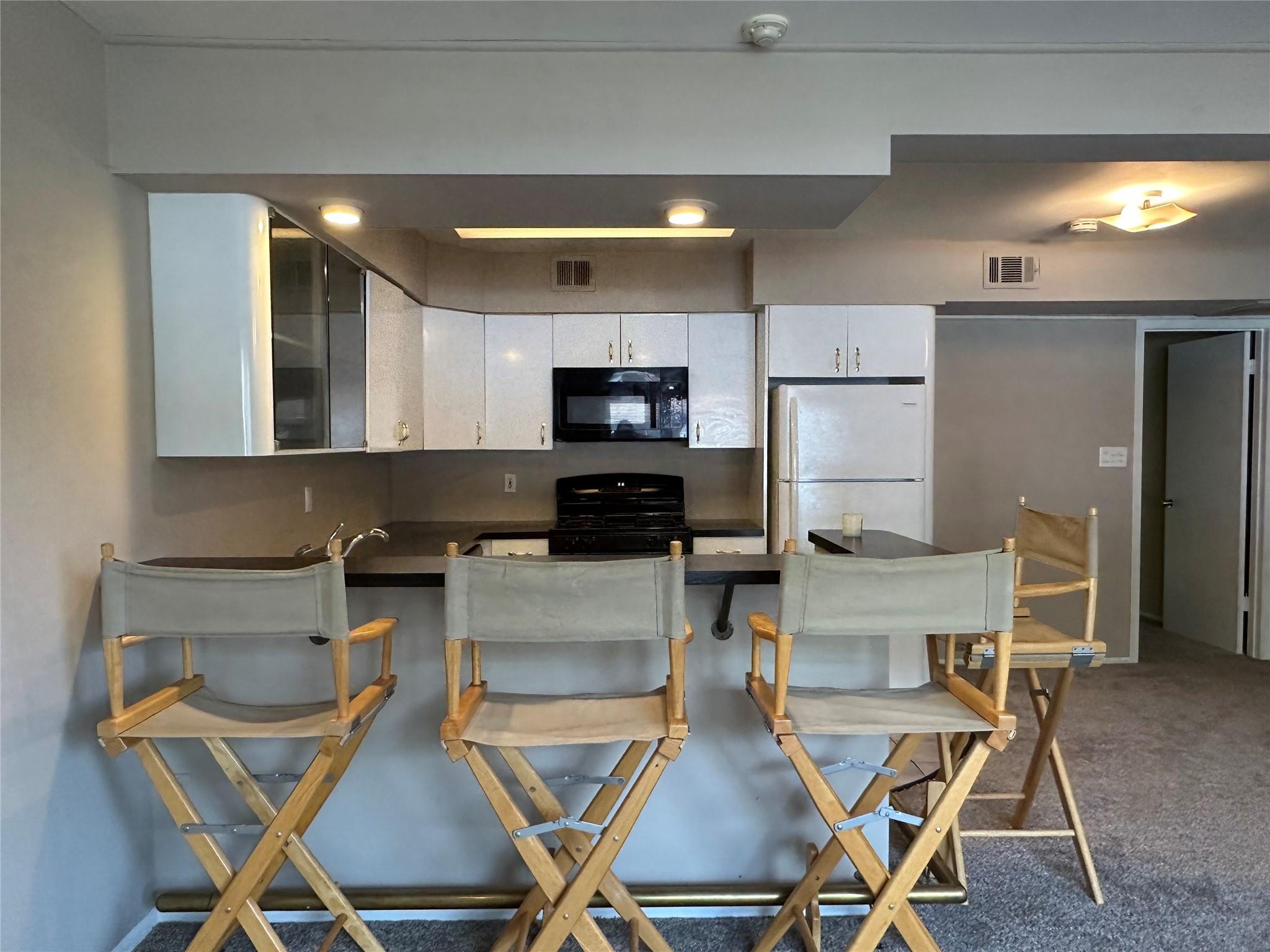 35 Bailey Court #35, Middle Island, New York image 2