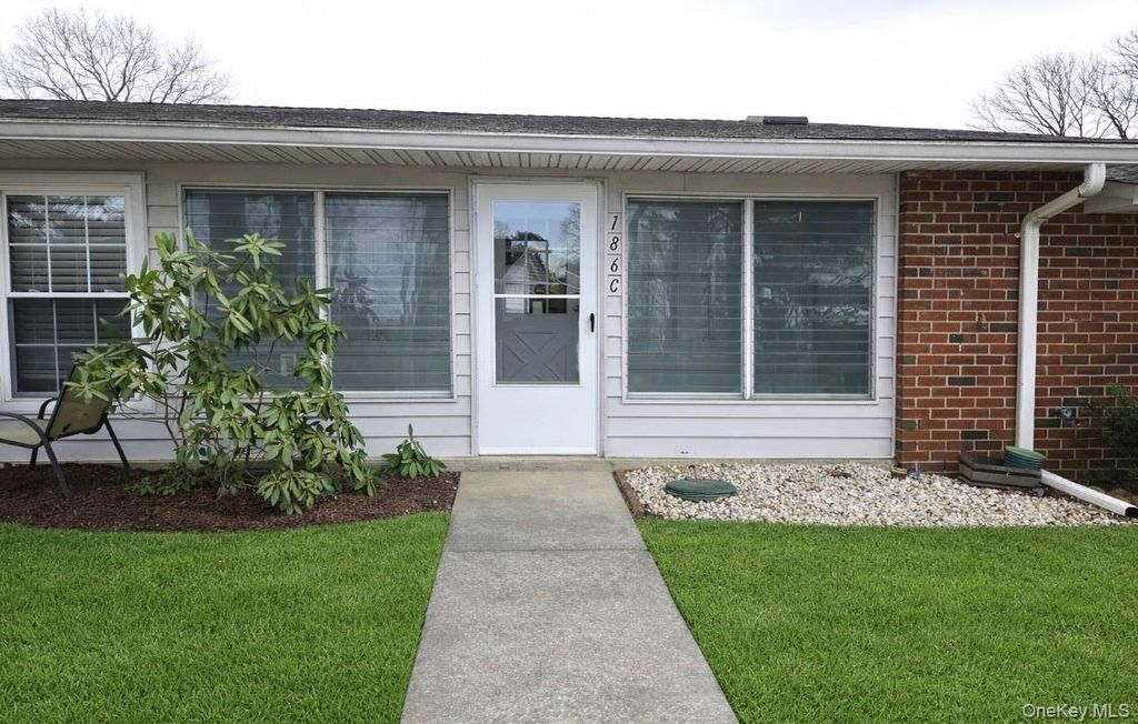 Photo of 186C Ventry Court, Ridge, NY 11961 (MLS # 950783)