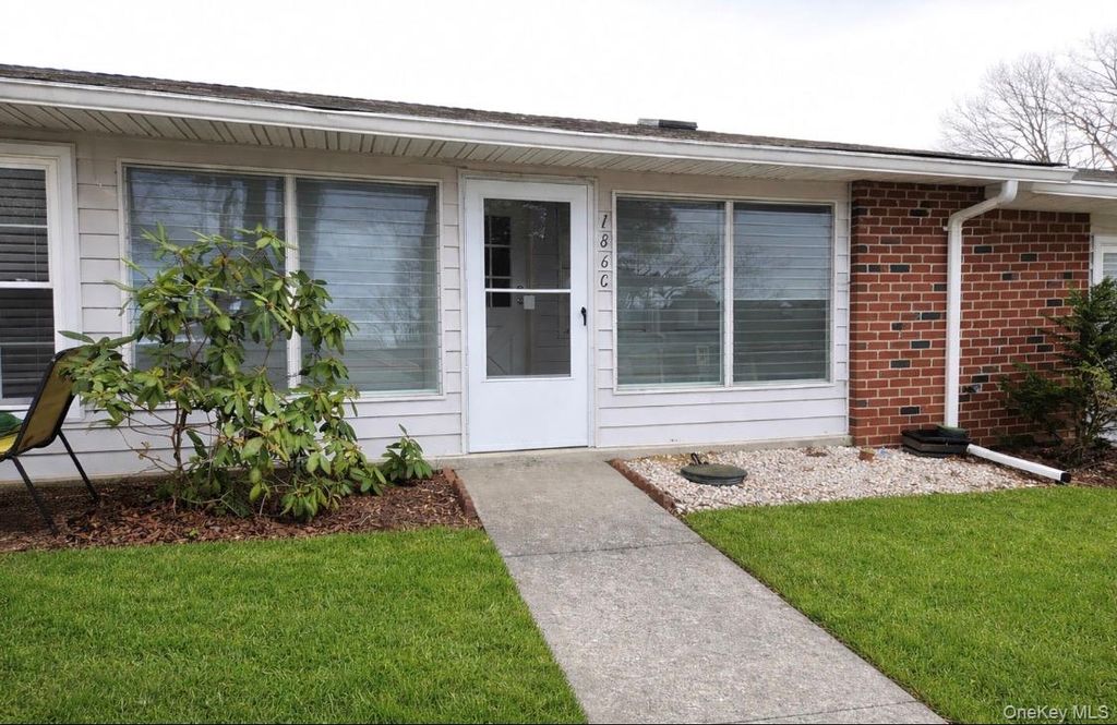 Photo of 186C Ventry Court, Ridge, NY 11961 (MLS # 950783)