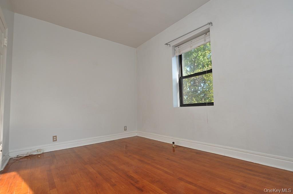 New Rochelle, New York 10801, United States, 1 Bedroom Bedrooms, ,1 BathroomBathrooms,Residential,Active,225828