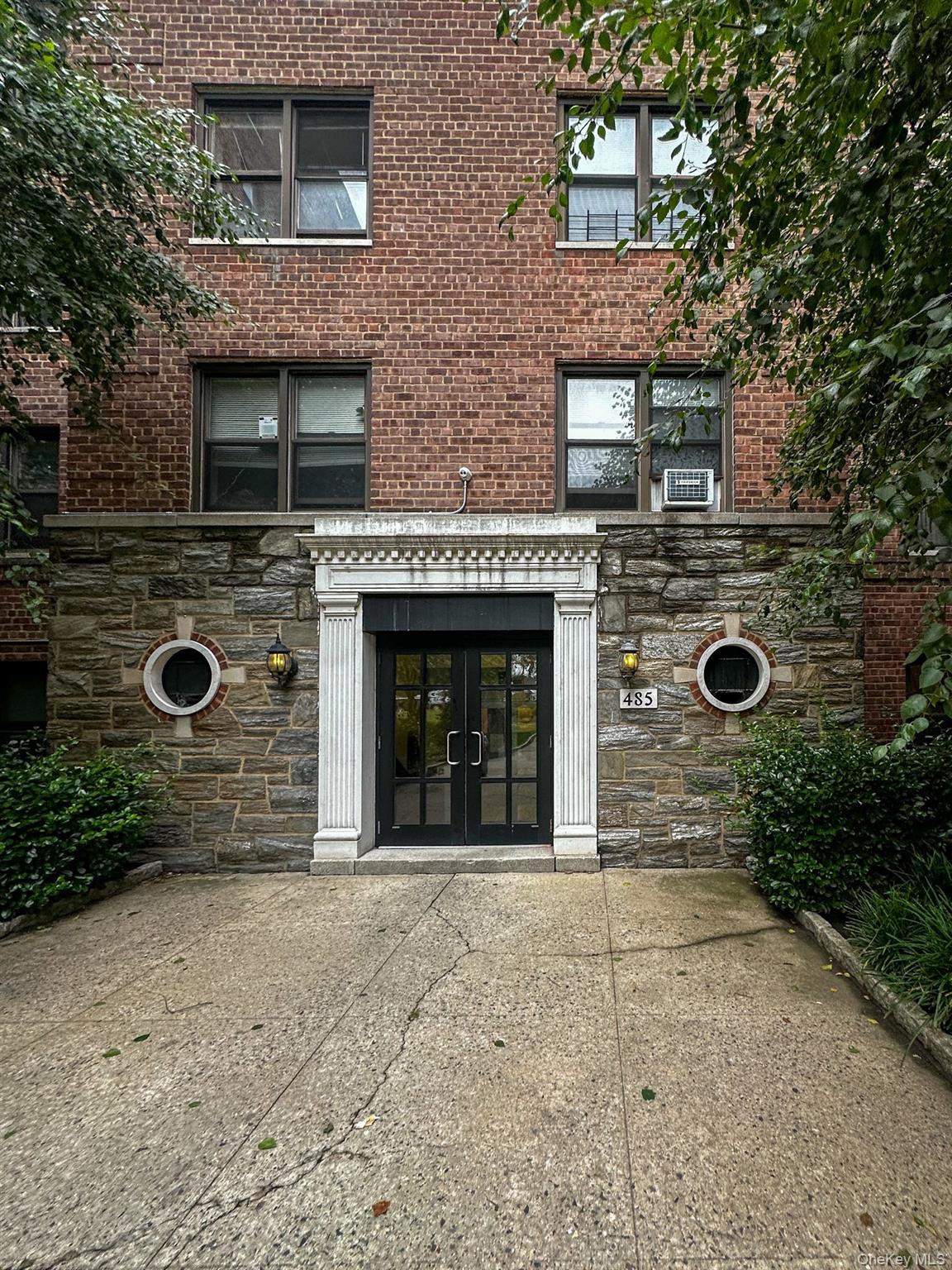 485 E Lincoln Avenue 214