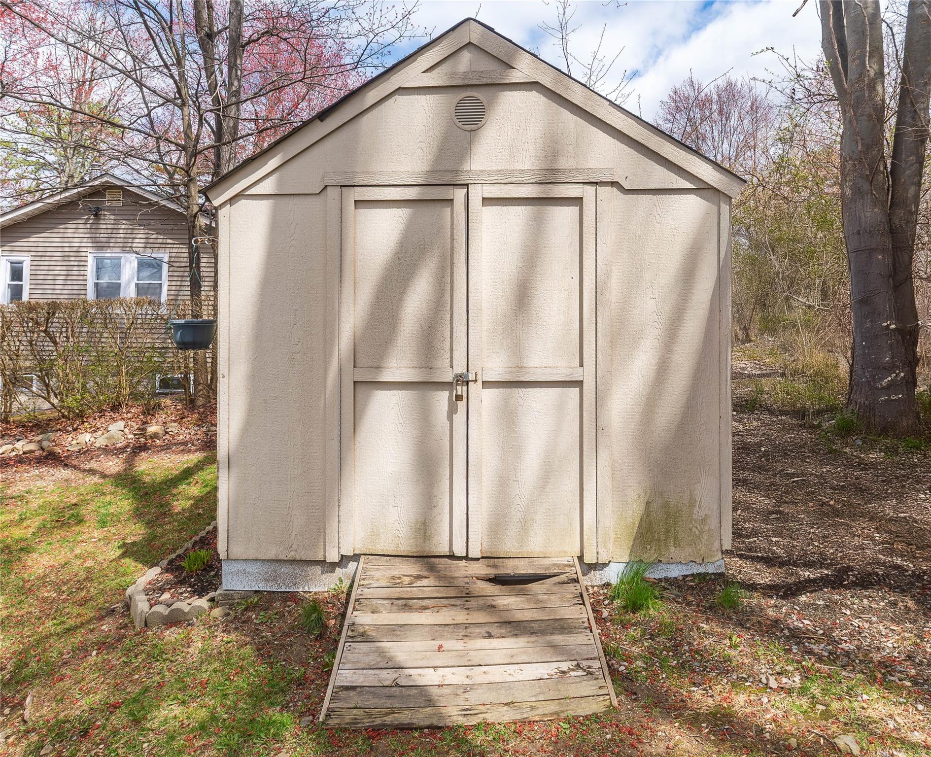 22 Woodycrest Trail, Monroe, New York image 4