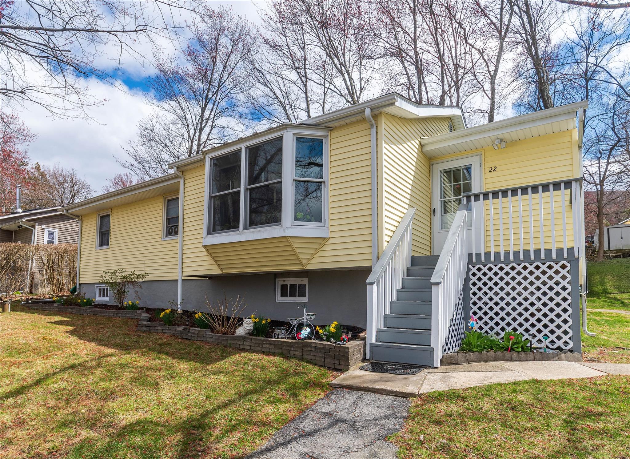 22 Woodycrest Trail, Monroe, New York image 1