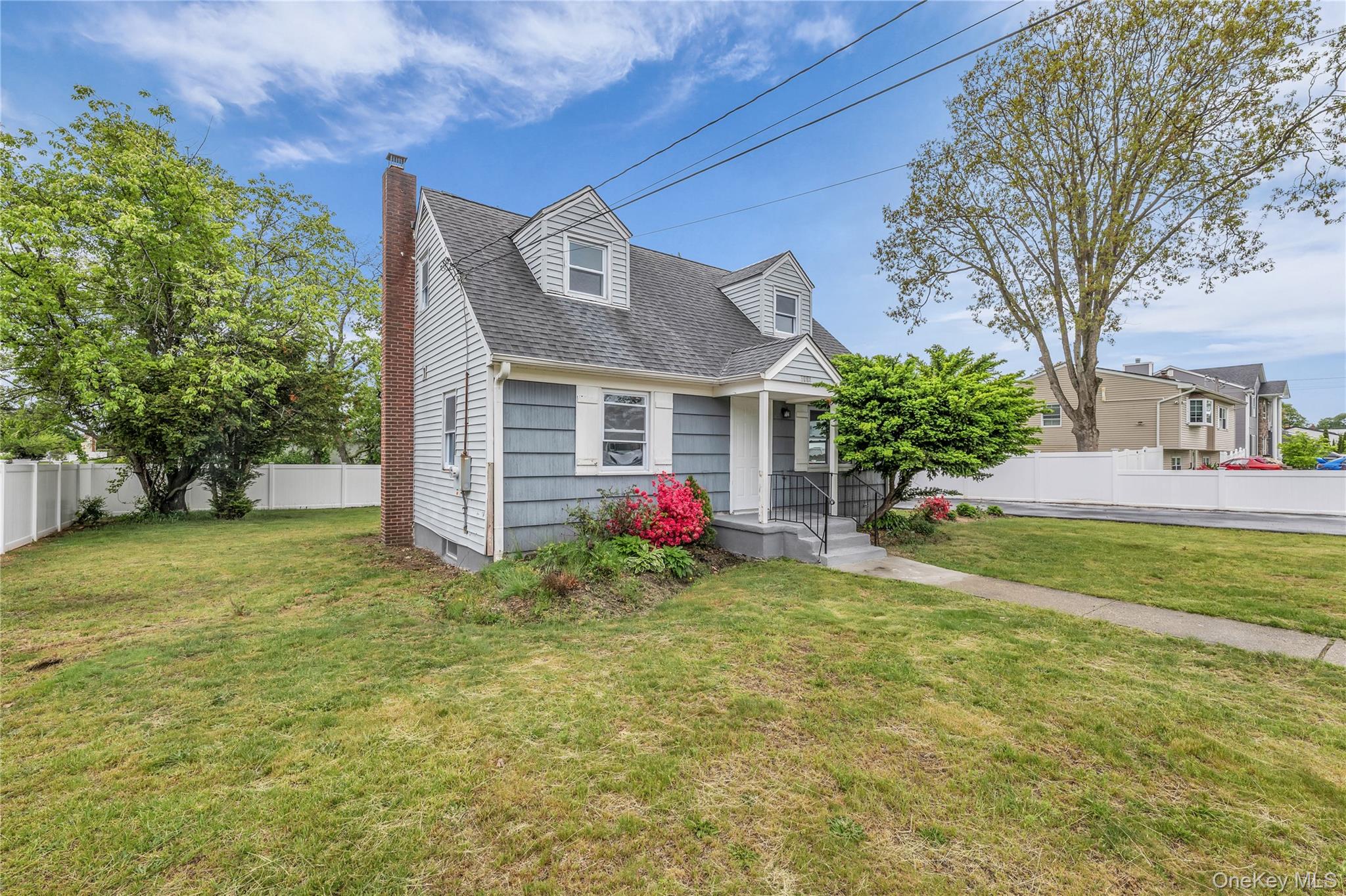 466 44th Street